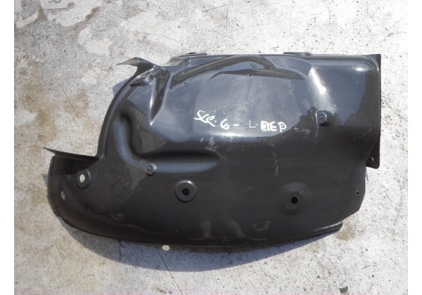 підкрилок лівий передній, задня частина Renault Scenic II, 8200136725
